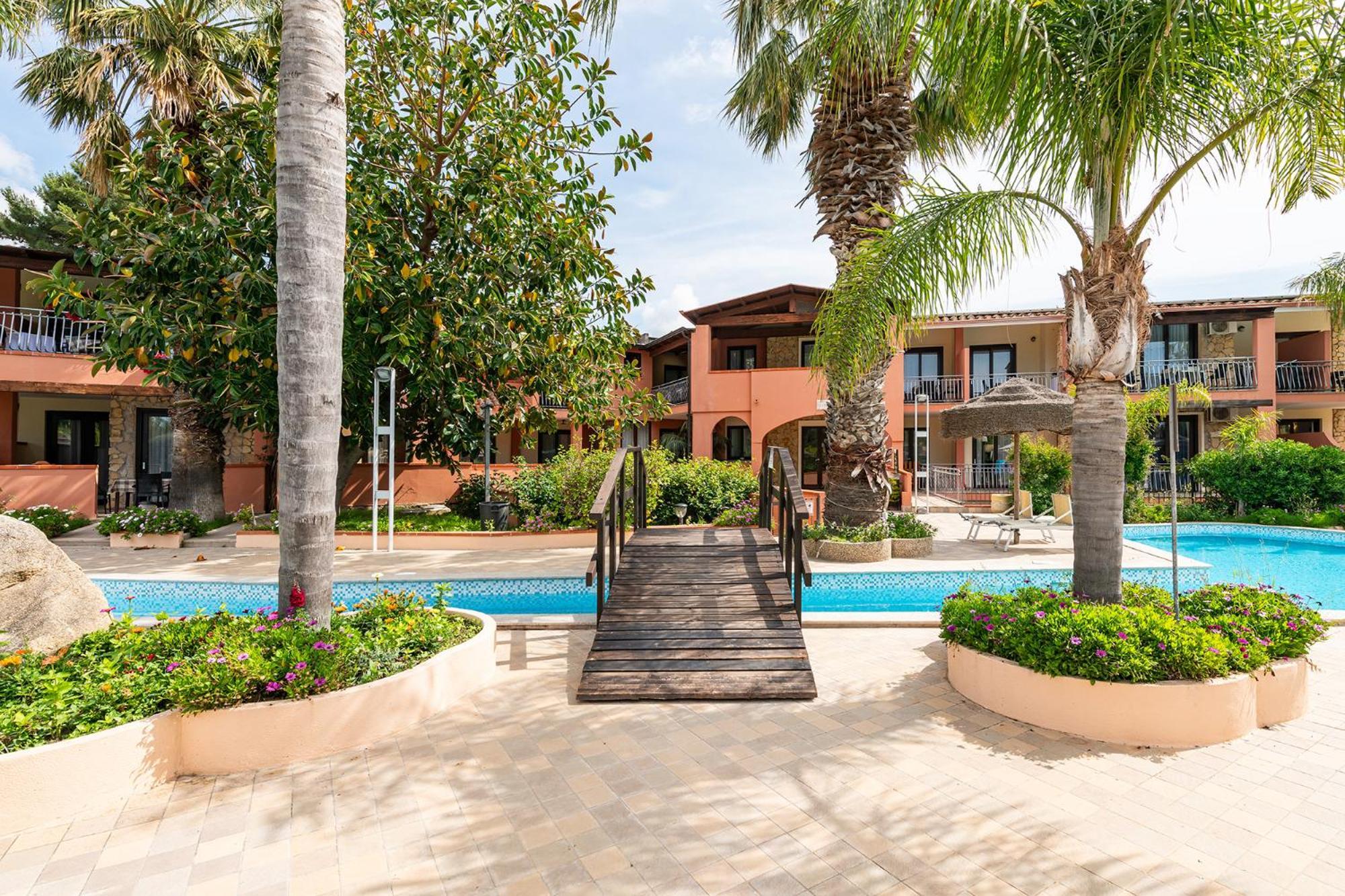 Green Village Resort Вилласимиус Экстерьер фото